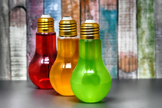 barevné žárovky