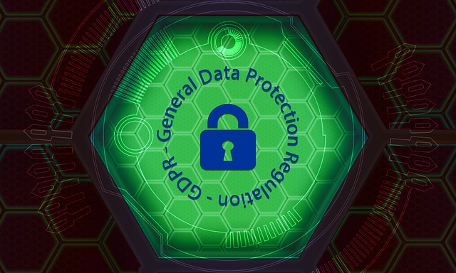 obrázek dat ukrytých za zámkem s nápisem „ochrana osobních údajů“